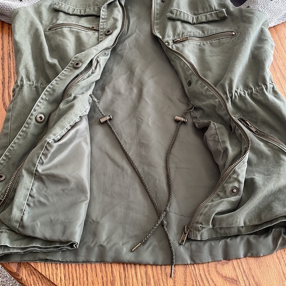 Thread & Supply Hooded Cargo Utility Jacket Aztec Knit Sleeve Green Size M - Picture 12 of 12